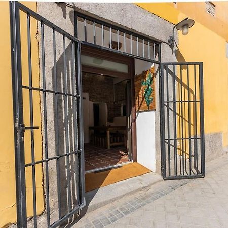 Encantador Apartamento En Calle Segovia Madrid Bagian luar foto