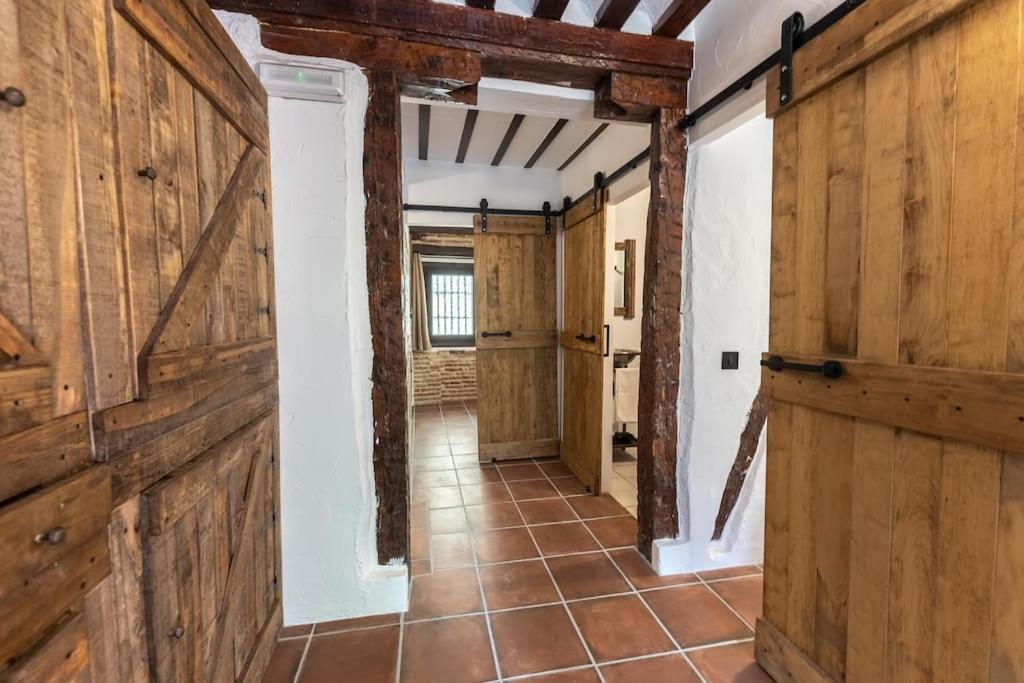 Encantador Apartamento En Calle Segovia Madrid Bagian luar foto